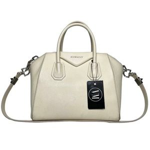 🔴SOLD🔴 GIVENCHY • ANTIGONA SUGAR SATCHEL BAG